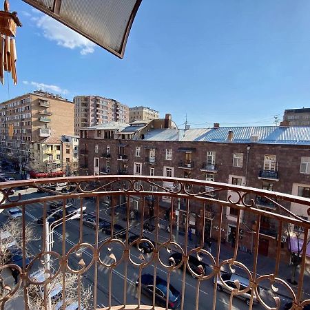 City Center Cute Flat 3 Rooms Erivan Exterior foto