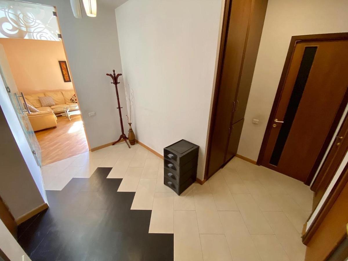 City Center Cute Flat 3 Rooms Erivan Exterior foto