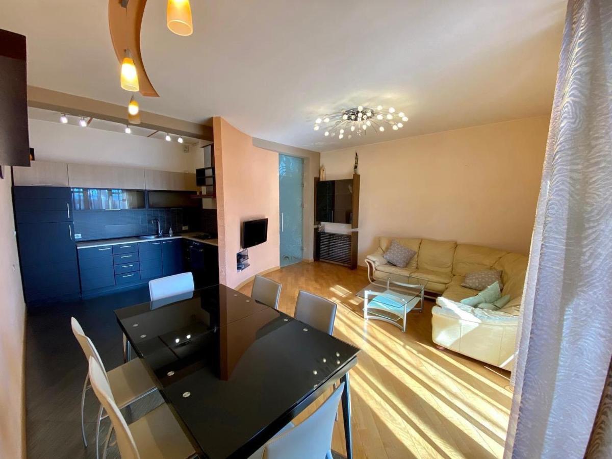 City Center Cute Flat 3 Rooms Erivan Exterior foto
